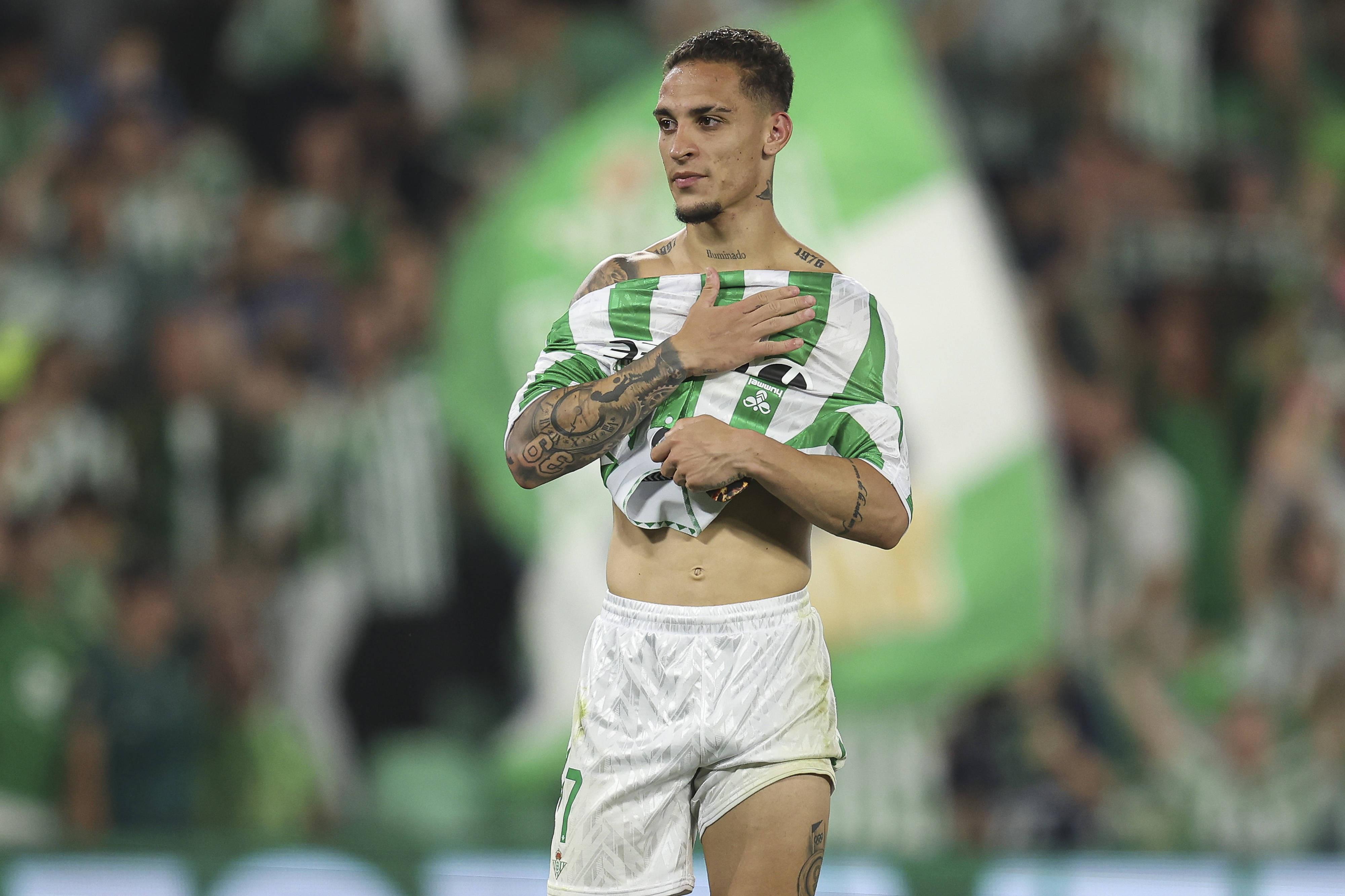 拒绝双倍工资！安东尼：拜仁可能报价700万净年薪 我仍选择贝蒂斯